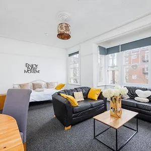  Apartment Bright & Spacious 2br - Centre Nr The & High St By Everhome Ltd